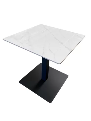Masă bistro 70×70 cm, blat din ceramică sinterizată cu efect de marmură alb lucios
